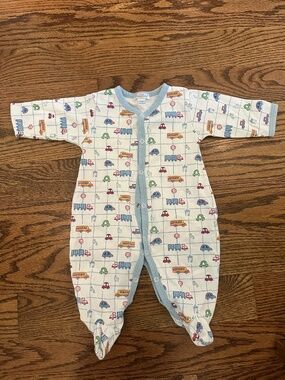 NWOT Kissy Kissy Onesie, Sz 3-6 mo